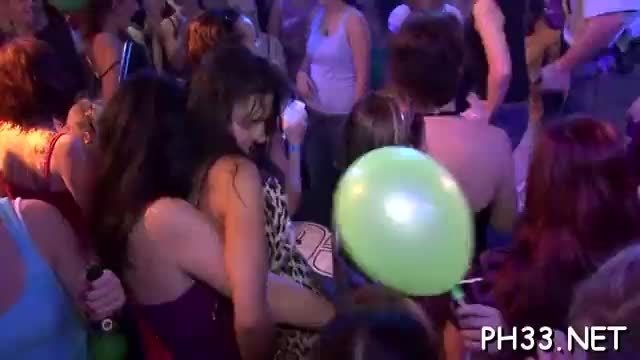 Gender Fuckfest Porn VoyeurHouse Pro